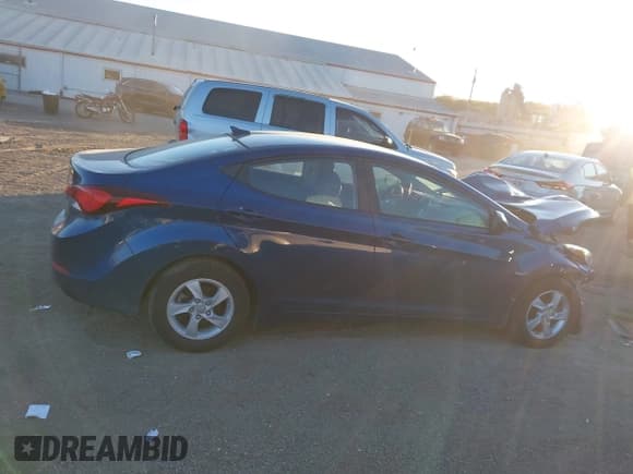 ✅ 2016 Hyundai Elantra SE • VIN: 5NPDH4AE4GH710463 • Лот: 43634270. Опубликован ранее на IAAI с пробегом 99 346 миль. Бесплатный доступ к архиву аукционных продаж из США и подробный отчёт об истории автомобиля на DreamBid. Изображение 14.