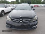✅ 2015 Mercedes-Benz C 250 • VIN: WDDGJ4HB6FG366995 • Lot: 42966762. Wystawiony na IAAI z przebiegiem 161 065 mil. Bezpłatny archiwum sprzedaży aukcyjnych z USA i szczegółowy raport historii pojazdu na DreamBid. Zdjęcie 11.