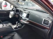 ✅ 2016 Toyota Highlander Limited • VIN: 5TDDKRFHXGS235106 • Lot: 43121057. Wystawiony na IAAI z przebiegiem 60 090 mil. Bezpłatny archiwum sprzedaży aukcyjnych z USA i szczegółowy raport historii pojazdu na DreamBid. Zdjęcie 5.