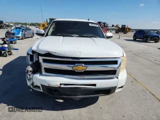 ✅ 2007 Chevrolet Silverado 1500 LTZ • VIN: 2GCFK13Y371726865 • Lot: 92469025. Wystawiony na Copart z przebiegiem 295 122 mil. Bezpłatny archiwum sprzedaży aukcyjnych z USA i szczegółowy raport historii pojazdu na DreamBid. Zdjęcie 5.