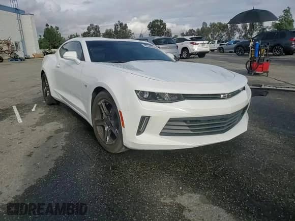 2017 Chevrolet Camaro 1LT z VIN 1G1FB1RS0H0107066, wystawiony jako Copart lot #86656895 z przebiegiem Nie podano mil oraz Szkoda całkowita • Salvage title. Historia ofert i sprzedaży dostępna na DreamBid. Obrazek 13.