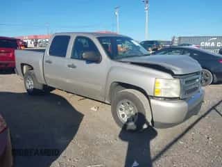 2008 Chevrolet Silverado 1500 LS с VIN 3GCEC13C08G282768, выставлен на аукционе IAAI как лот 43446737 с пробегом 369 297 миль миль и . История ставок и продаж доступна на DreamBid. Изображение 1.
