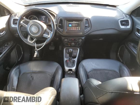 ✅ 2019 Jeep Compass Latitude • VIN: 3C4NJDBB3KT647149 • Lot: 85662275. Listed on Copart with 134,299 mi. Free auction sales archive from the USA and detailed vehicle history report at DreamBid. Image 8.