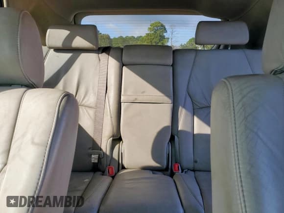 ✅ 2007 Lexus RX 350 • VIN: 2T2GK31U07C017887 • Lot: 85435665. Wystawiony na Copart z przebiegiem Nie podano. Bezpłatny archiwum sprzedaży aukcyjnych z USA i szczegółowy raport historii pojazdu na DreamBid. Zdjęcie 10.