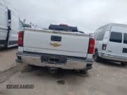 ✅ 2015 Chevrolet Silverado 2500HD Work Truck • VIN: 1GC1KUEG8FF149452 • Lot: 43589670. Wystawiony na IAAI z przebiegiem 313 050 mil. Bezpłatny archiwum sprzedaży aukcyjnych z USA i szczegółowy raport historii pojazdu na DreamBid. Zdjęcie 16.