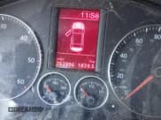 ✅ 2006 Volkswagen Jetta Edition • VIN: 3VWFT71K96M853624 • Lot: 41822431. Wystawiony na IAAI z przebiegiem 263 806 mil. Bezpłatny archiwum sprzedaży aukcyjnych z USA i szczegółowy raport historii pojazdu na DreamBid. Zdjęcie 7.