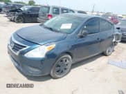 ✅ 2015 Nissan Versa S • VIN: 3N1CN7AP3FL920206 • Лот: 42998616. Опубликован ранее на IAAI с пробегом 133 768 миль. Бесплатный доступ к архиву аукционных продаж из США и подробный отчёт об истории автомобиля на DreamBid. Изображение 2.