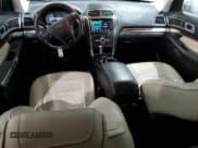 ✅ 2017 Ford Explorer Platinum • VIN: 1FM5K8HT4HGC88875 • Lot: 46108605. Wystawiony na Copart z przebiegiem 99 503 mil. Bezpłatny archiwum sprzedaży aukcyjnych z USA i szczegółowy raport historii pojazdu na DreamBid. Zdjęcie 8.