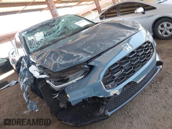 ✅ 2025 Honda HR-V EX-L • VIN: 3CZRZ1H76SM705786 • Lot: 42239547. Listed on IAAI with 3,039 mi. Free auction sales archive from the USA and detailed vehicle history report at DreamBid. Image 1.