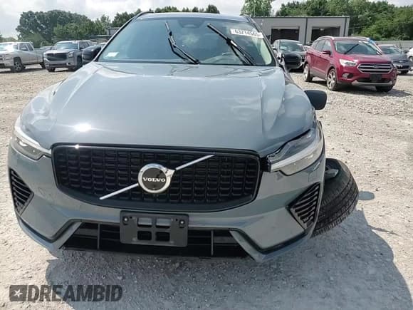 ✅ 2024 Volvo XC60 Plus Dark Theme • VIN: YV4H60DLXR1790787 • Lot: 63214565. Listed on Copart with 12,430 mi. Free auction sales archive from the USA and detailed vehicle history report at DreamBid. Image 14.