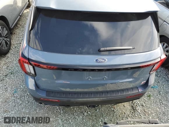 ✅ 2025 Ford Explorer ST • VIN: 1FMWK8GC9SGA52848 • Lot: 81843845. Wystawiony na Copart z przebiegiem 23 445 mil. Bezpłatny archiwum sprzedaży aukcyjnych z USA i szczegółowy raport historii pojazdu na DreamBid. Zdjęcie 6.