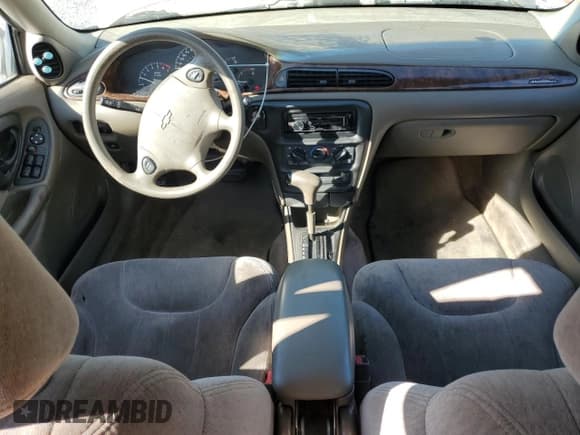 ✅ 2000 Chevrolet Malibu LS • VIN: 1G1NE52J8Y6187936 • Lot: 91453775. Listed on Copart with 161,698 mi. Free auction sales archive from the USA and detailed vehicle history report at DreamBid. Image 8.