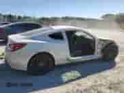 2013 Hyundai Genesis Coupe Premium z VIN KMHHT6KD8DU091641, wystawiony jako Copart lot #85923915 z przebiegiem 134 092 mil mil oraz Szkoda całkowita • Salvage title. Historia ofert i sprzedaży dostępna na DreamBid. Obrazek 3.