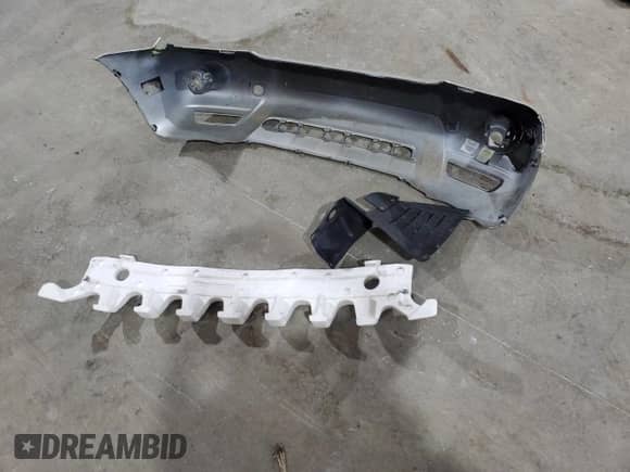 2006 Toyota Highlander с VIN JTEGD21A460151630, выставлен на аукционе Copart как лот 63811595 с пробегом 114 666 миль миль и Чистый • Clean title. История ставок и продаж доступна на DreamBid. Изображение 13.