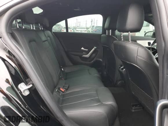 2024 Mercedes-Benz CLA 250 с VIN W1K5J4GB4RN456378, выставлен на аукционе Copart как лот 45326235 с пробегом 7 687 миль миль и Списание • Salvage title. История ставок и продаж доступна на DreamBid. Изображение 10.