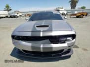 ✅ 2016 Dodge Challenger SRT 392 • VIN: 2C3CDZDJ1GH114477 • Lot: 62046373. Listed on Copart with 142,632 mi. Free auction sales archive from the USA and detailed vehicle history report at DreamBid. Image 11.