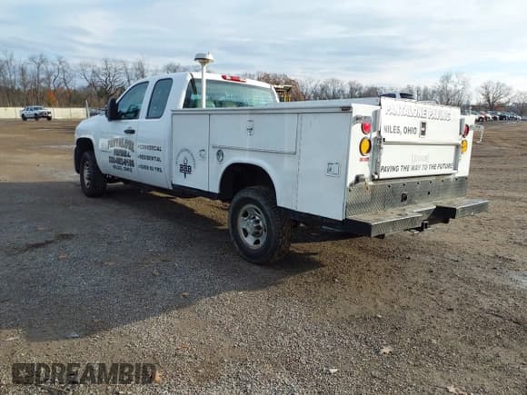 ✅ 2010 Chevrolet Silverado 2500HD • VIN: 1GB5CVBK8AZ254128 • Лот: 43729729. Опубликован ранее на IAAI с пробегом 232 568 миль. Бесплатный доступ к архиву аукционных продаж из США и подробный отчёт об истории автомобиля на DreamBid. Изображение 3.