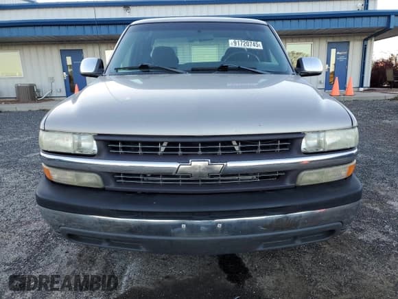 ✅ 2001 Chevrolet Silverado 1500 LS • VIN: 1GCEC19V11Z136992 • Lot: 91720745. Listed on Copart with 170,800 mi. Free auction sales archive from the USA and detailed vehicle history report at DreamBid. Image 5.