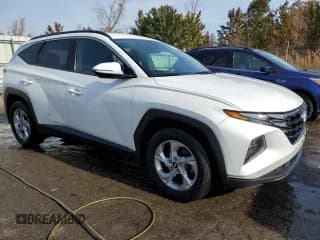 ✅ 2022 Hyundai Tucson SEL • VIN: 5NMJB3AE6NH038947 • Lot: 76929594. Wystawiony na Copart z przebiegiem 88 326 mil. Bezpłatny archiwum sprzedaży aukcyjnych z USA i szczegółowy raport historii pojazdu na DreamBid. Zdjęcie 4.