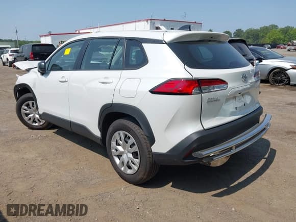 ✅ 2024 Toyota Corolla Cross L • VIN: 7MUAAAAG3RV093387 • Lot: 42406766. Listed on IAAI with 13,598 mi. Free auction sales archive from the USA and detailed vehicle history report at DreamBid. Image 3.