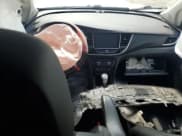 ✅ 2021 Buick Encore Preferred • VIN: KL4CJASB3MB333537 • Lot: 68164455. Wystawiony na Copart z przebiegiem Nie podano. Bezpłatny archiwum sprzedaży aukcyjnych z USA i szczegółowy raport historii pojazdu na DreamBid. Zdjęcie 8.