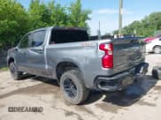 ✅ 2021 Chevrolet Silverado 1500 Custom Trail Boss • VIN: 1GCPYCEFXMZ215375 • Lot: 42532242. Wystawiony na IAAI z przebiegiem 190 632 mil. Bezpłatny archiwum sprzedaży aukcyjnych z USA i szczegółowy raport historii pojazdu na DreamBid. Zdjęcie 3.