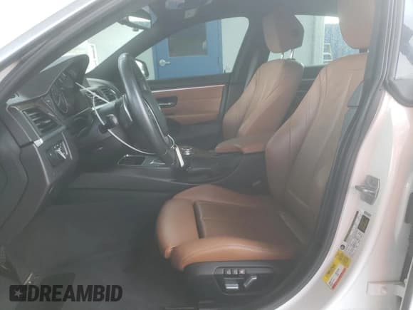 ✅ 2016 BMW 4 Series 428i • VIN: WBA4A9C5XGG507707 • Лот: 82226905. Опубликован ранее на Copart с пробегом 63 035 миль. Бесплатный доступ к архиву аукционных продаж из США и подробный отчёт об истории автомобиля на DreamBid. Изображение 7.