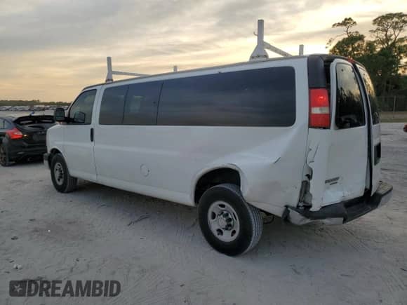 2016 Chevrolet Express Passenger LT с VIN 1GAZGPFG2G1269808, выставлен на аукционе Copart как лот 42686785 с пробегом 157 121 миль миль и Списание • Salvage title. История ставок и продаж доступна на DreamBid. Изображение 2.
