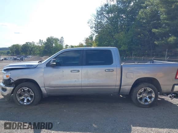 2020 Ram 1500 Big Horn с VIN 1C6SRFFT9LN167409, выставлен на аукционе IAAI как лот 43179343 с пробегом 107 510 миль миль и . История ставок и продаж доступна на DreamBid. Изображение 15.