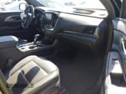 ✅ 2022 Chevrolet Traverse LT • VIN: 1GNEVHKW5NJ133935 • Lot: 41838469. Wystawiony na IAAI z przebiegiem 89 140 mil. Bezpłatny archiwum sprzedaży aukcyjnych z USA i szczegółowy raport historii pojazdu na DreamBid. Zdjęcie 5.