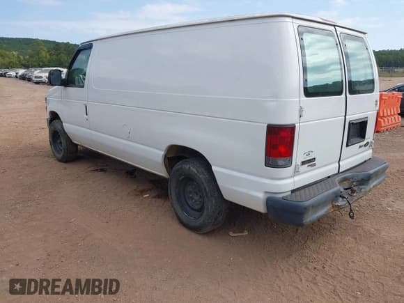✅ 2011 Ford Econoline Cargo Commercial • VIN: 1FTNE1EW5BDB06014 • Lot: 43124379. Listed on IAAI with 194,797 mi. Free auction sales archive from the USA and detailed vehicle history report at DreamBid. Image 3.