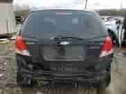 2008 Chevrolet Aveo LS z VIN KL1TD66608B234257, wystawiony jako Copart lot #84234674 z przebiegiem 147 886 mil mil oraz Nie do naprawy • Non repairable. Historia ofert i sprzedaży dostępna na DreamBid. Obrazek 6.