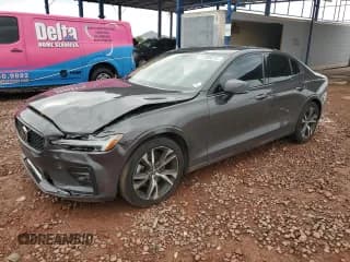 ✅ 2024 Volvo S60 Core Dark Theme • VIN: 7JRL12FK7RG327029 • Lot: 82389255. Listed on Copart with 22,357 mi. Free auction sales archive from the USA and detailed vehicle history report at DreamBid. Image 1.