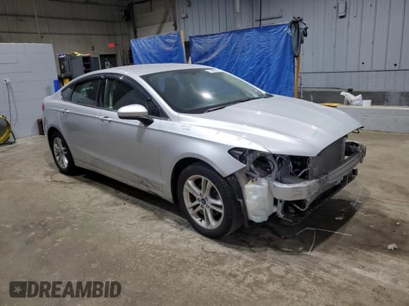 ✅ 2018 Ford Fusion SE • VIN: 3FA6P0H77JR106069 • Lot: 71267555. Wystawiony na Copart z przebiegiem 67 210 mil. Bezpłatny archiwum sprzedaży aukcyjnych z USA i szczegółowy raport historii pojazdu na DreamBid. Zdjęcie 4.