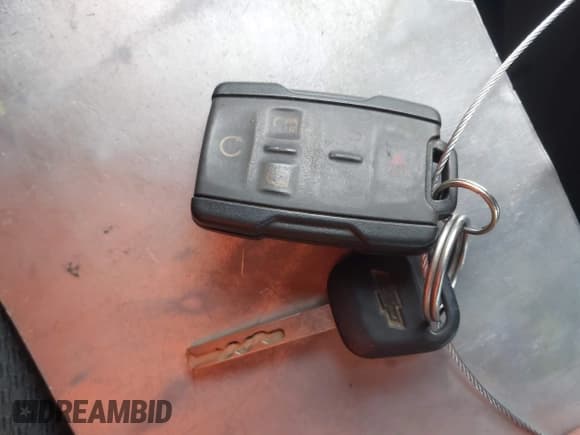 ✅ 2015 Chevrolet Silverado 1500 LT • VIN: 3GCUKREH7FG142638 • Lot: 43630728. Listed on IAAI with 182,979 mi. Free auction sales archive from the USA and detailed vehicle history report at DreamBid. Image 11.