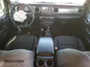 ✅ 2019 Jeep Wrangler Unlimited Sport S • VIN: 1C4HJXDG5KW679585 • Lot: 84014035. Wystawiony na Copart z przebiegiem 82 585 mil. Bezpłatny archiwum sprzedaży aukcyjnych z USA i szczegółowy raport historii pojazdu na DreamBid. Zdjęcie 8.