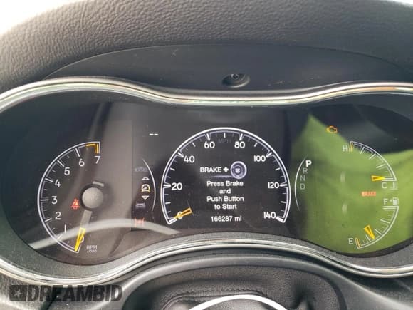 ✅ 2018 Jeep Grand Cherokee Limited • VIN: 1C4RJFBGXJC199642 • Lot: 50181295. Listed on Copart with 166,287 mi. Free auction sales archive from the USA and detailed vehicle history report at DreamBid. Image 9.