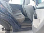 ✅ 2003 Honda Accord LX • VIN: 1HGCM56343A128452 • Лот: 43679597. Опубликован ранее на IAAI с пробегом 226 040 миль. Бесплатный доступ к архиву аукционных продаж из США и подробный отчёт об истории автомобиля на DreamBid. Изображение 8.