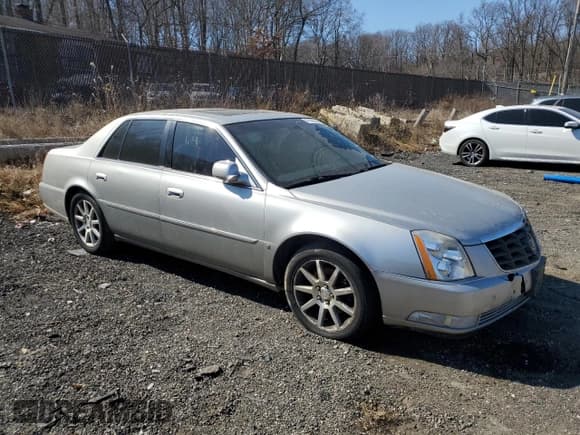 ✅ 2006 Cadillac DTS 1SE • VIN: 1G6KD57906U215509 • Lot: 47186545. Listed on Copart with Not provided. Free auction sales archive from the USA and detailed vehicle history report at DreamBid. Image 4.