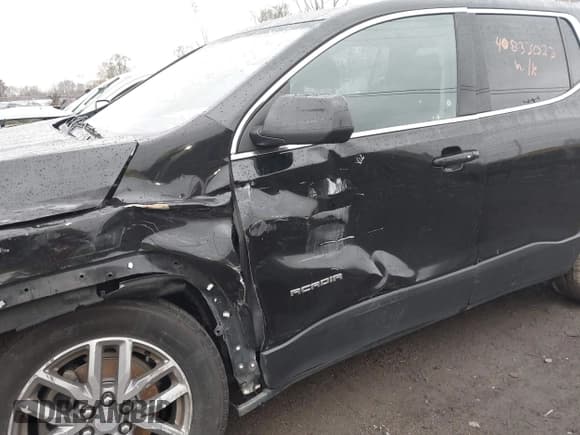 ✅ 2018 GMC Acadia SLE • VIN: 1GKKNSLS5JZ125466 • Лот: 40833023. Опубликован ранее на IAAI с пробегом 411 619 миль. Бесплатный доступ к архиву аукционных продаж из США и подробный отчёт об истории автомобиля на DreamBid. Изображение 17.