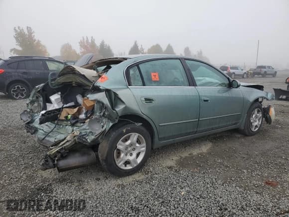✅ 2004 Nissan Altima S • VIN: 1N4AL11D04C185809 • Lot: 82370455. Listed on Copart with Not provided. Free auction sales archive from the USA and detailed vehicle history report at DreamBid. Image 3.