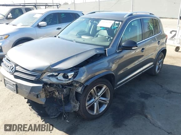 ✅ 2017 Volkswagen Tiguan Sport • VIN: WVGTV7AX2HK029255 • Lot: 43156210. Listed on IAAI with 86,004 mi. Free auction sales archive from the USA and detailed vehicle history report at DreamBid. Image 2.