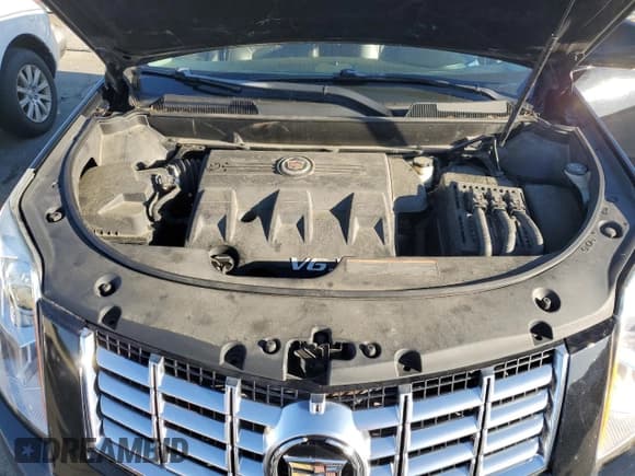 ✅ 2015 Cadillac SRX Luxury Collection • VIN: 3GYFNEE37FS525564 • Lot: 84802375. Listed on Copart with 111,079 mi. Free auction sales archive from the USA and detailed vehicle history report at DreamBid. Image 12.