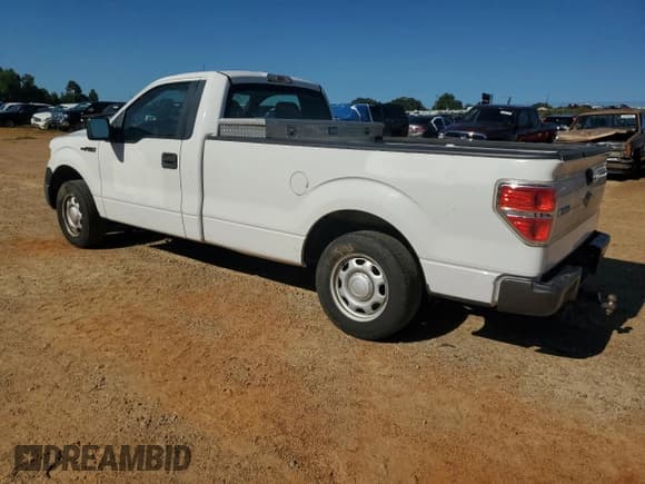 ✅ 2010 Ford F-150 XL • VIN: 1FTMF1C89AKE36276 • Lot: 67572345. Listed on Copart with 269,900 mi. Free auction sales archive from the USA and detailed vehicle history report at DreamBid. Image 2.