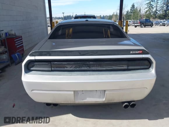 ✅ 2009 Dodge Challenger SRT-8 • VIN: 2B3LJ74W59H579918 • Lot: 41699280. Wystawiony na IAAI z przebiegiem Nie podano. Bezpłatny archiwum sprzedaży aukcyjnych z USA i szczegółowy raport historii pojazdu na DreamBid. Zdjęcie 16.