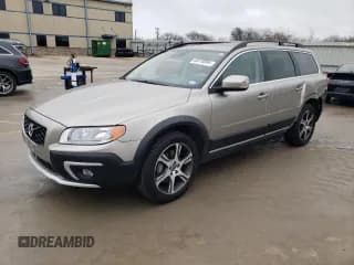 ✅ 2015 Volvo XC70 T6 Premier Plus • VIN: YV4902NC3F1194853 • Lot: 40116994. Listed on Copart with 54,931 mi. Free auction sales archive from the USA and detailed vehicle history report at DreamBid. Image 1.