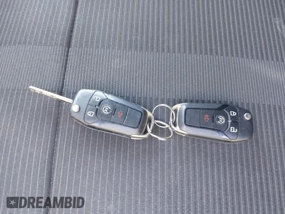 ✅ 2016 Ford F-150 XLT • VIN: 1FTEW1EG1GKD39297 • Лот: 43109835. Опубликован ранее на IAAI с пробегом Не указан. Бесплатный доступ к архиву аукционных продаж из США и подробный отчёт об истории автомобиля на DreamBid. Изображение 11.