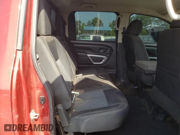 ✅ 2017 Nissan Titan SV • VIN: 1N6AA1EJ8HN573992 • Lot: 57311915. Listed on Copart with 216,138 mi. Free auction sales archive from the USA and detailed vehicle history report at DreamBid. Image 10.