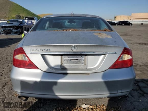 ✅ 2007 Mercedes-Benz CLS 550 • VIN: WDDDJ72X47A081645 • Лот: 52244625. Опубликован ранее на Copart с пробегом 154 948 миль. Бесплатный доступ к архиву аукционных продаж из США и подробный отчёт об истории автомобиля на DreamBid. Изображение 6.