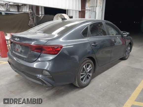 ✅ 2024 Kia Forte LXS • VIN: 3KPF24AD0RE730640 • Lot: 43505907. Listed on IAAI with 18,086 mi. Free auction sales archive from the USA and detailed vehicle history report at DreamBid. Image 4.